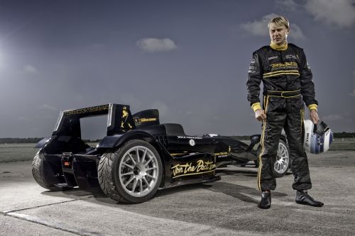 Mika Häkkinen vine in Romania!