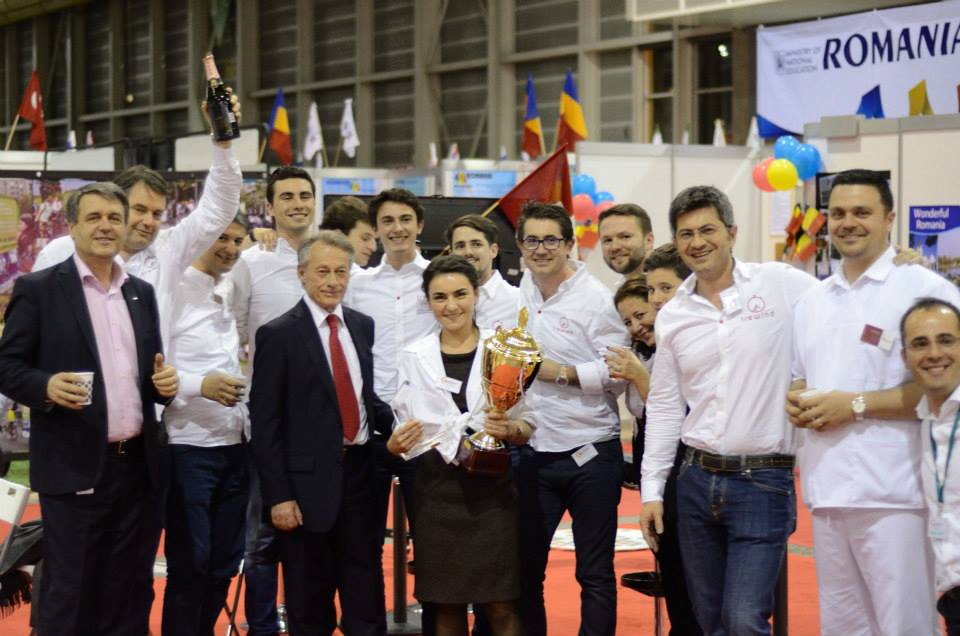 Mesaje pentru Alina, castigatoarea marelui premiu al Salonului de Inventii de la Geneva!