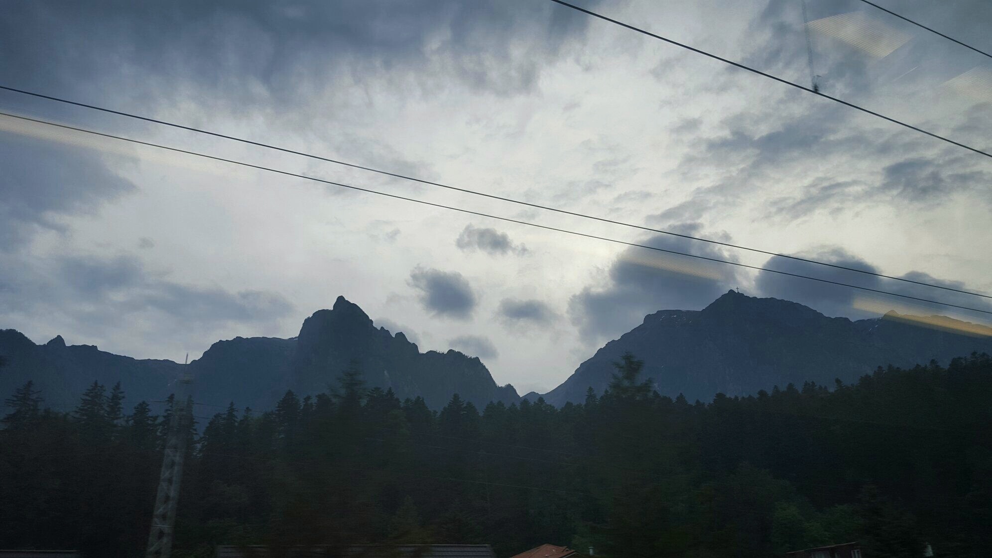 Ce faci când un strãin îți ține uşa?