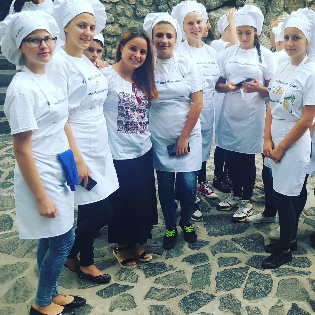 Momentul în care 50 de copii te fac să te simți mic de tot